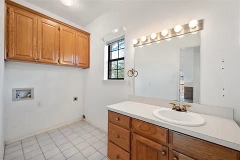 $949,500 | 217 Williams Road, Fort Worth, TX 76120