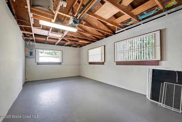 $298,900 | 173 North Ridgewood Avenue, Ormond Beach, FL 32174