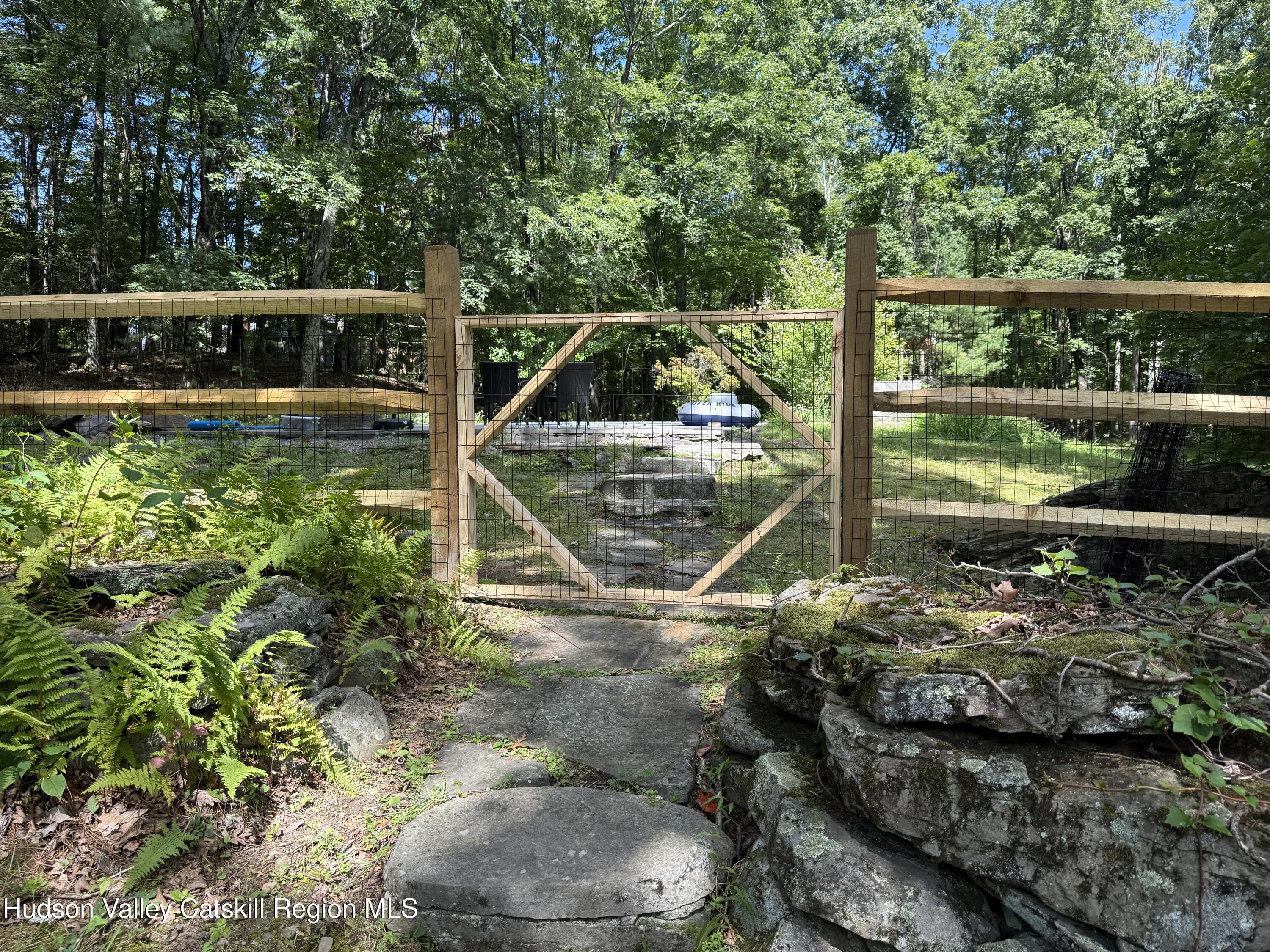 35 Crispell Road Olivebridge, NY 12461 - Photo 26 of 39 25IMG_4382 pool fence