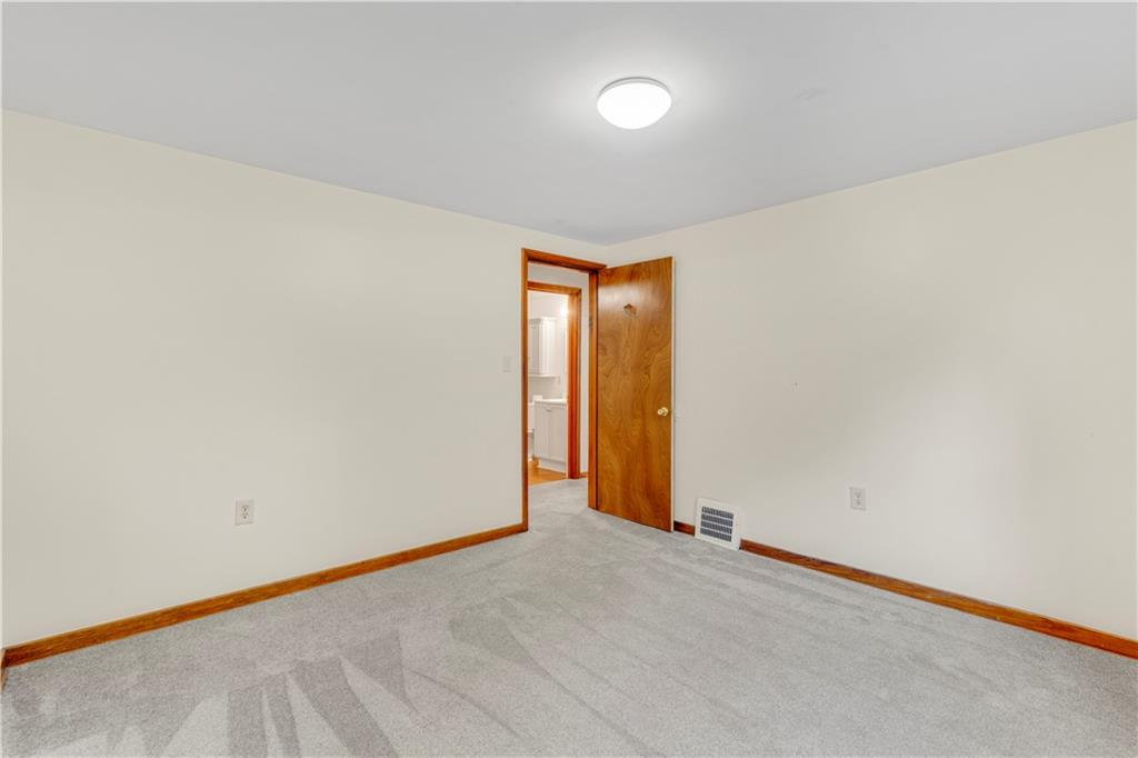 1004 Gringo Road Aliquippa, PA 15001 - Photo 15 of 26 Gallery Image 15