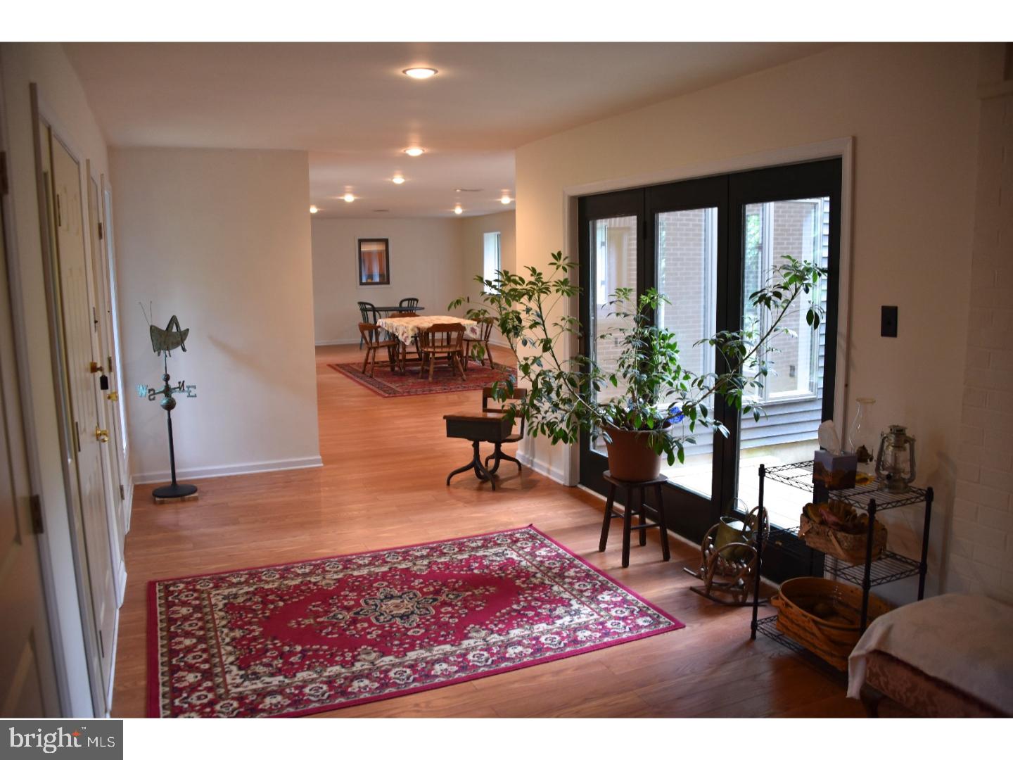 231 Texter Mountain Road Robesonia, PA 19551 - Photo 4 of 25 Foyer
