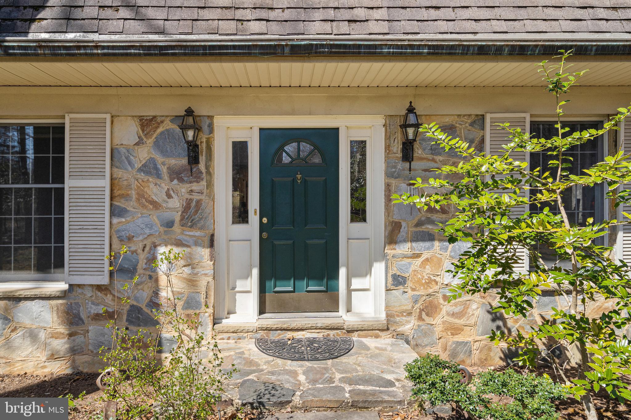 13230 Compton Road Clifton, VA 20124 - Photo 11 of 78 Gallery Image 11