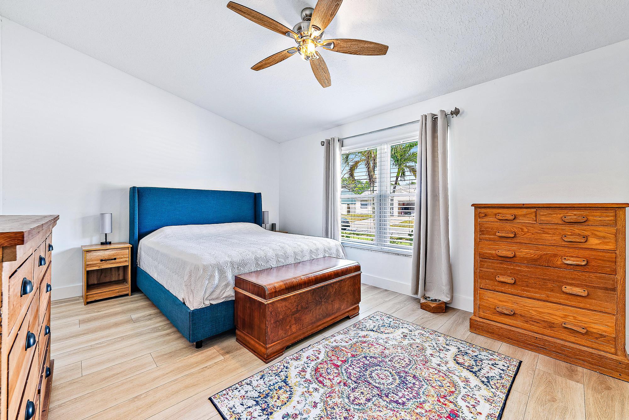 162 Greentree Circle Jupiter, FL 33458 - Photo 11 of 17 162 Greentree Cir-7