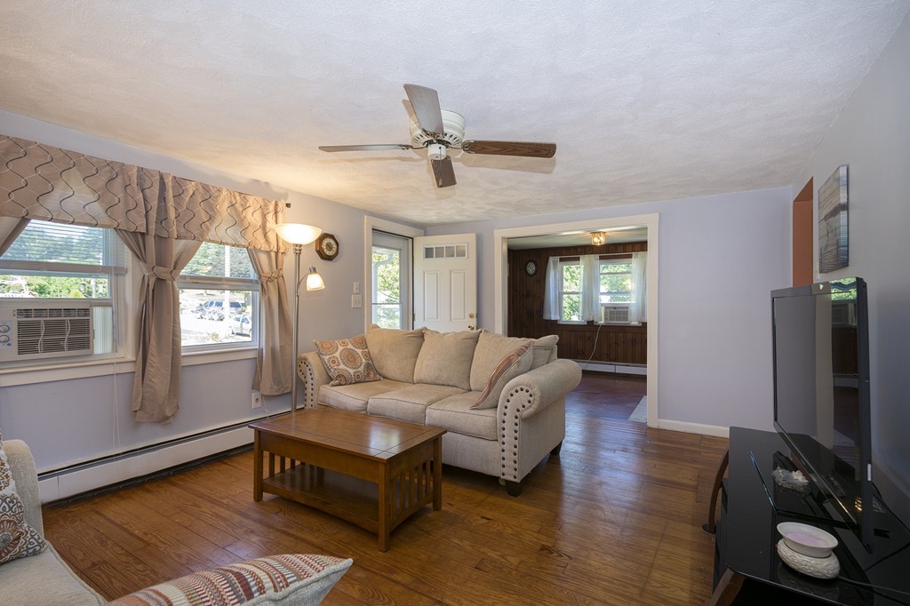 60 Marion Road Scituate, MA 02066 - Photo 11 of 24 Gallery Image 11
