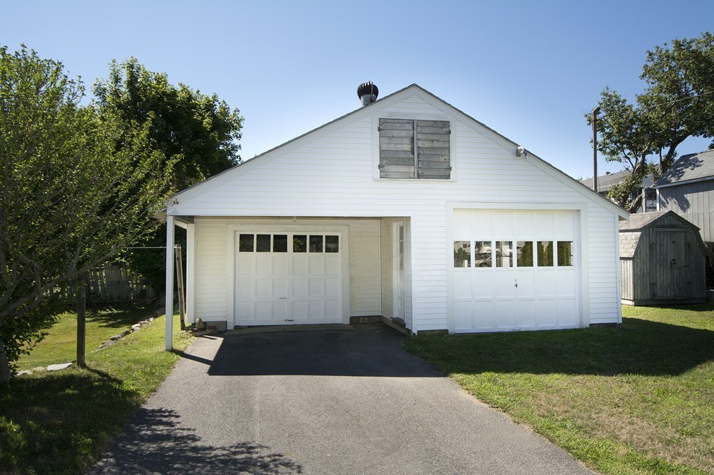 60 Marion Road Scituate, MA 02066 - Photo 3 of 24 Gallery Image 3