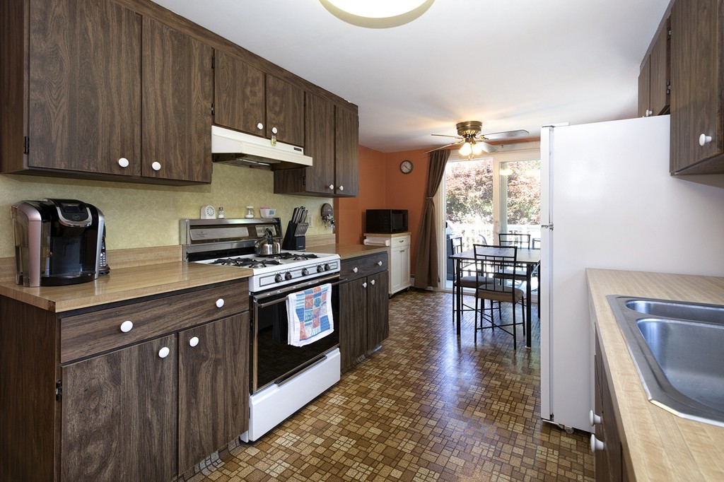 60 Marion Road Scituate, MA 02066 - Photo 7 of 24 Gallery Image 7