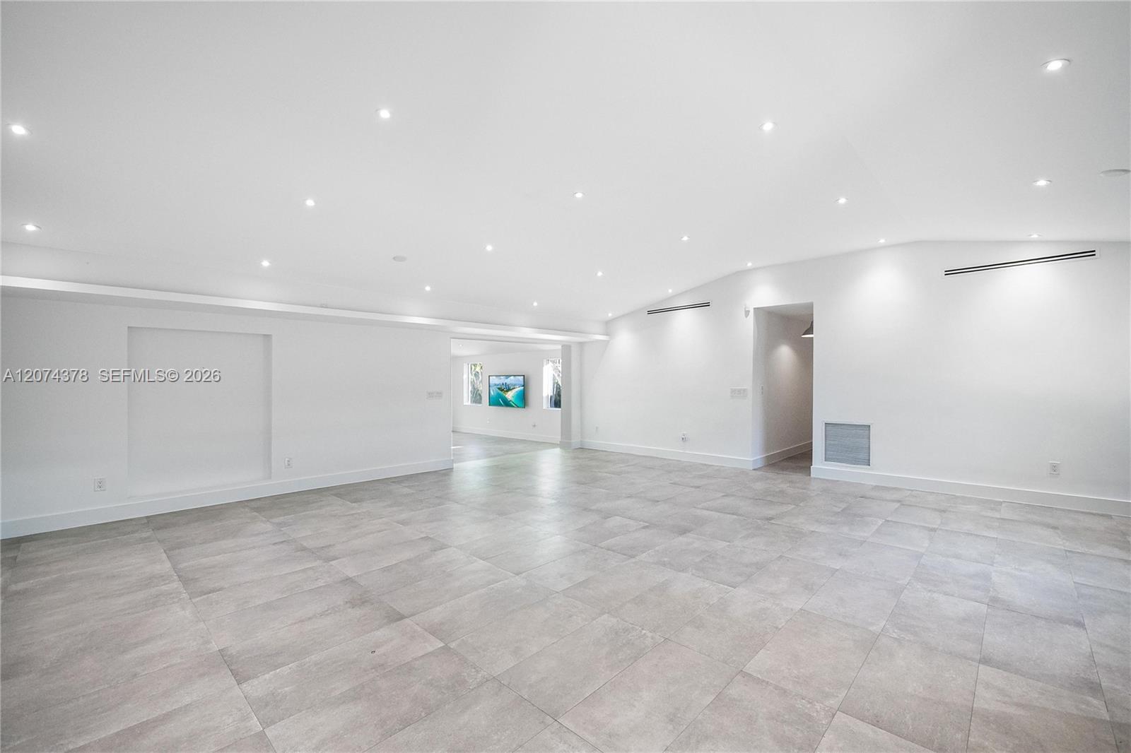 5801 Southwest 44th Terrace Miami, FL 33155 - Photo 2 of 41 Gallery Image 2
