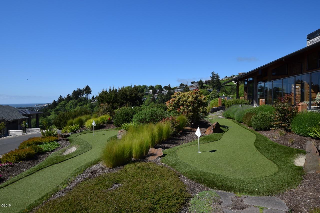 7 Brooten Mountain Road Pacific City, OR 97135 - Photo 8 of 14 Putting green