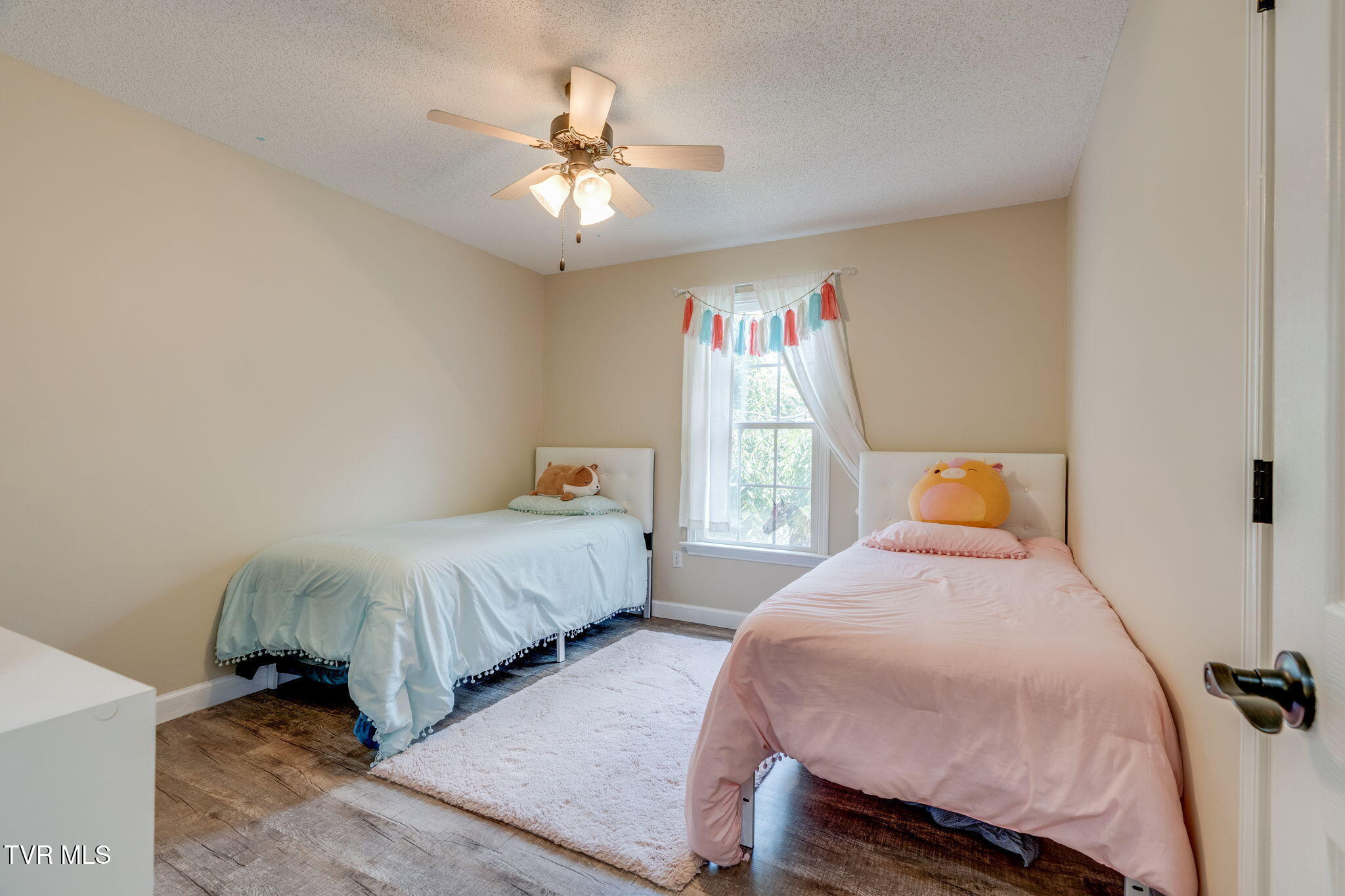 2937 Forest View Road Kingsport, TN 37660 - Photo 18 of 52 018