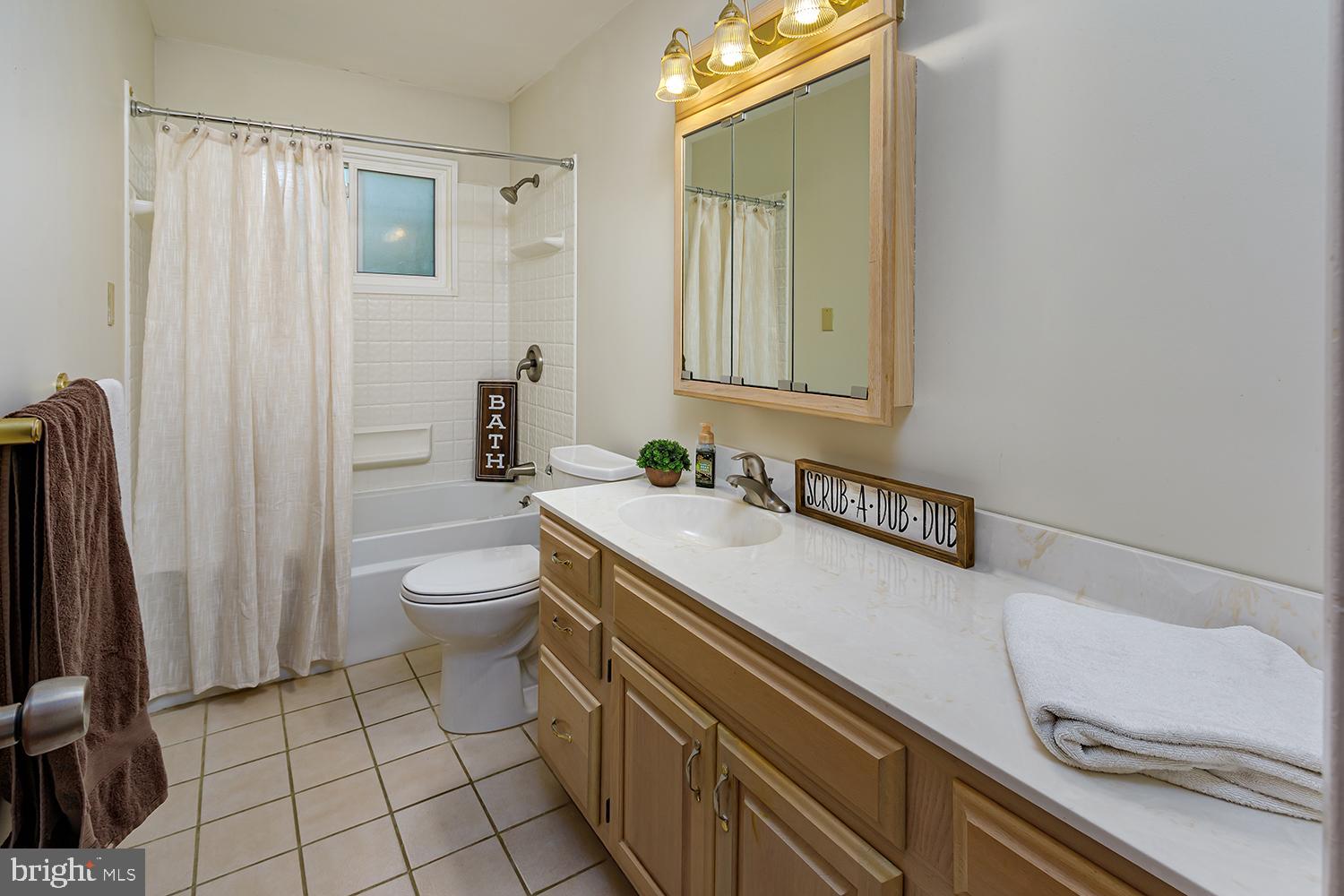 50 Hilton Road Mount Holly, NJ 08060 - Photo 11 of 21 Full bath