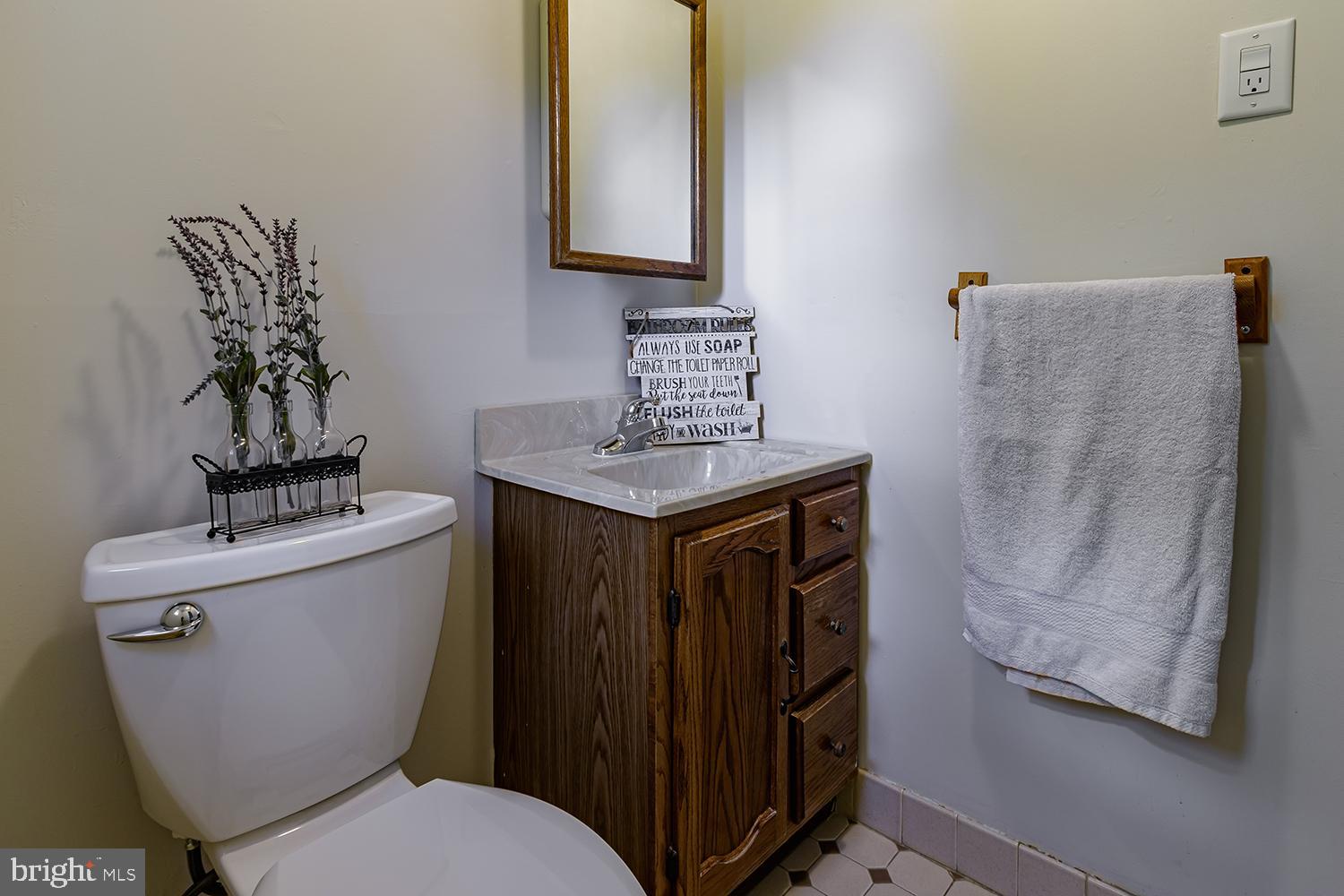 50 Hilton Road Mount Holly, NJ 08060 - Photo 9 of 21 Powder Room