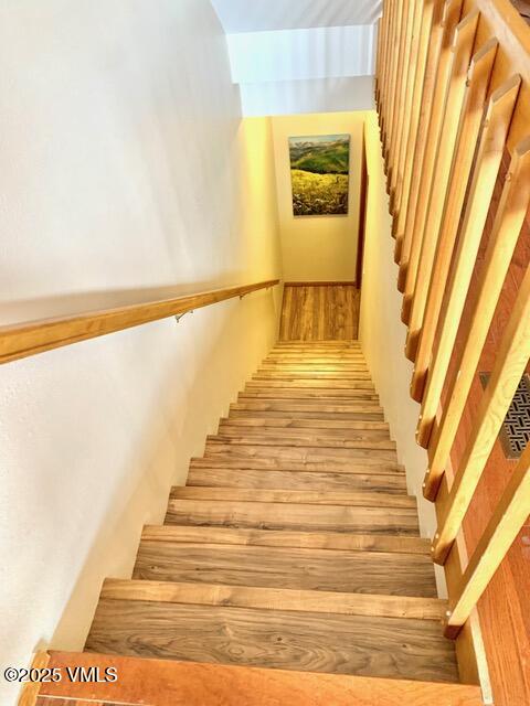 460 Moonridge Drive, Unit 3E Edwards, CO 81632 - Photo 14 of 17 looking down stairs from living room to
