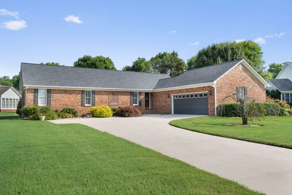 $465,000 | 353 Cottonwood Bend Drive Northwest, Cleveland, TN 37312