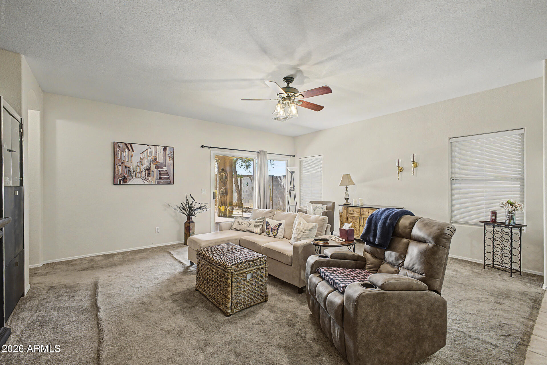 3645 South Joshua Tree Lane Gilbert, AZ 85297 - Photo 7 of 28 07 - Joshua Tree