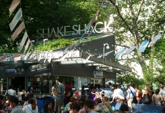 a view of a garden with a fountain