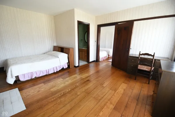 $650,000 | 9850 North Reynard Road, Albany, IN 47320