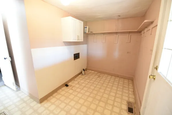 $650,000 | 9850 North Reynard Road, Albany, IN 47320