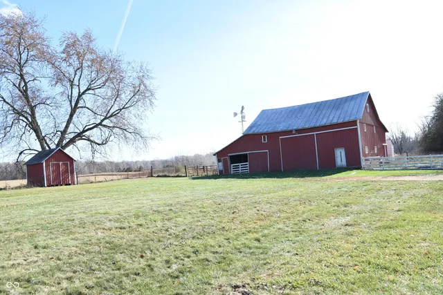 $650,000 | 9850 North Reynard Road, Albany, IN 47320