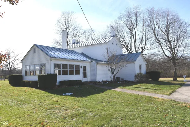 $650,000 | 9850 North Reynard Road, Albany, IN 47320