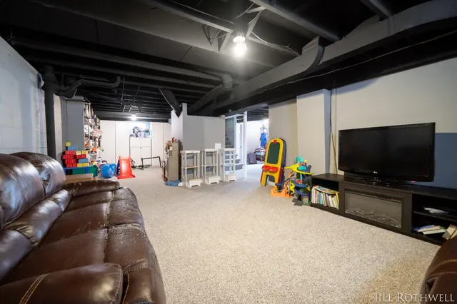 $340,000 | 3223 Allen Street, Hudsonville, MI 49426