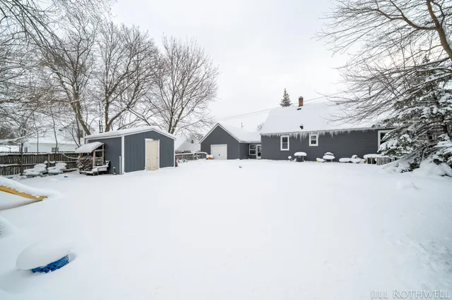 $340,000 | 3223 Allen Street, Hudsonville, MI 49426