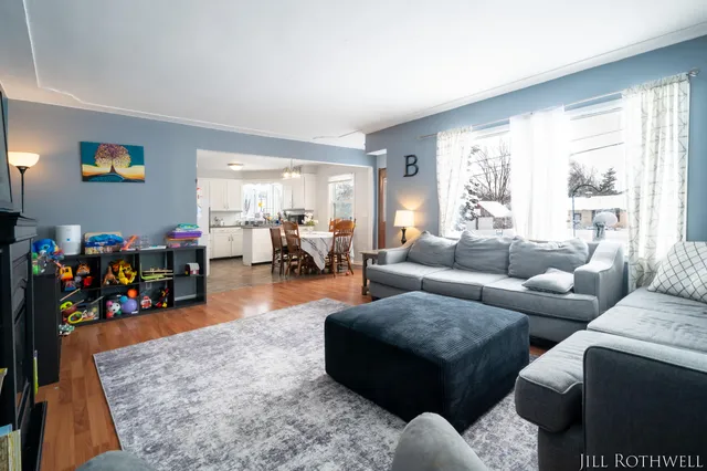 $340,000 | 3223 Allen Street, Hudsonville, MI 49426