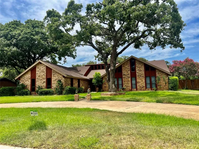 $2,395 | 1602 Yokley Road, Rockdale, TX 76567