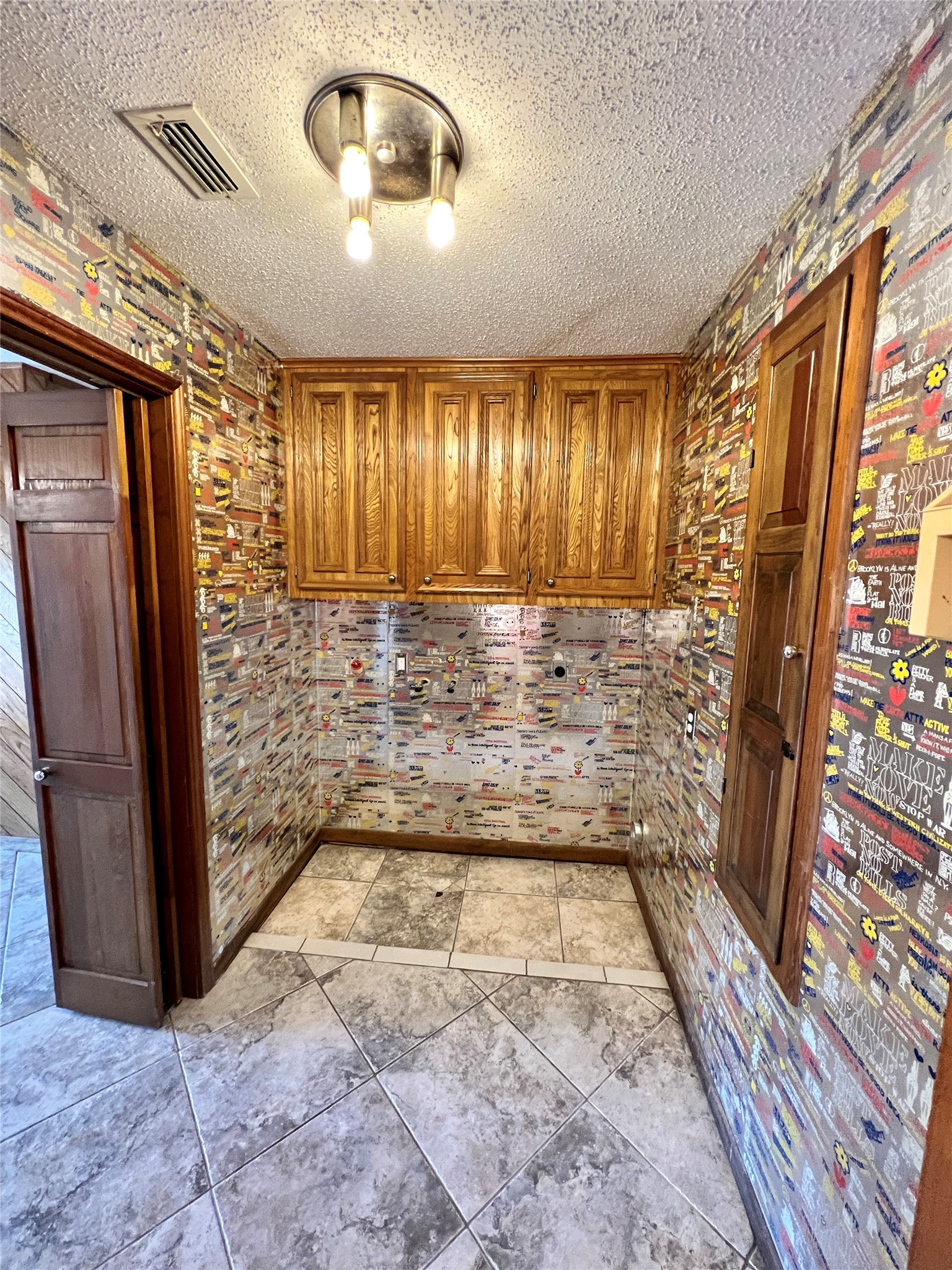 1602 Yokley Road Rockdale, TX 76567 - Photo 26 of 40 a view of an entryway door