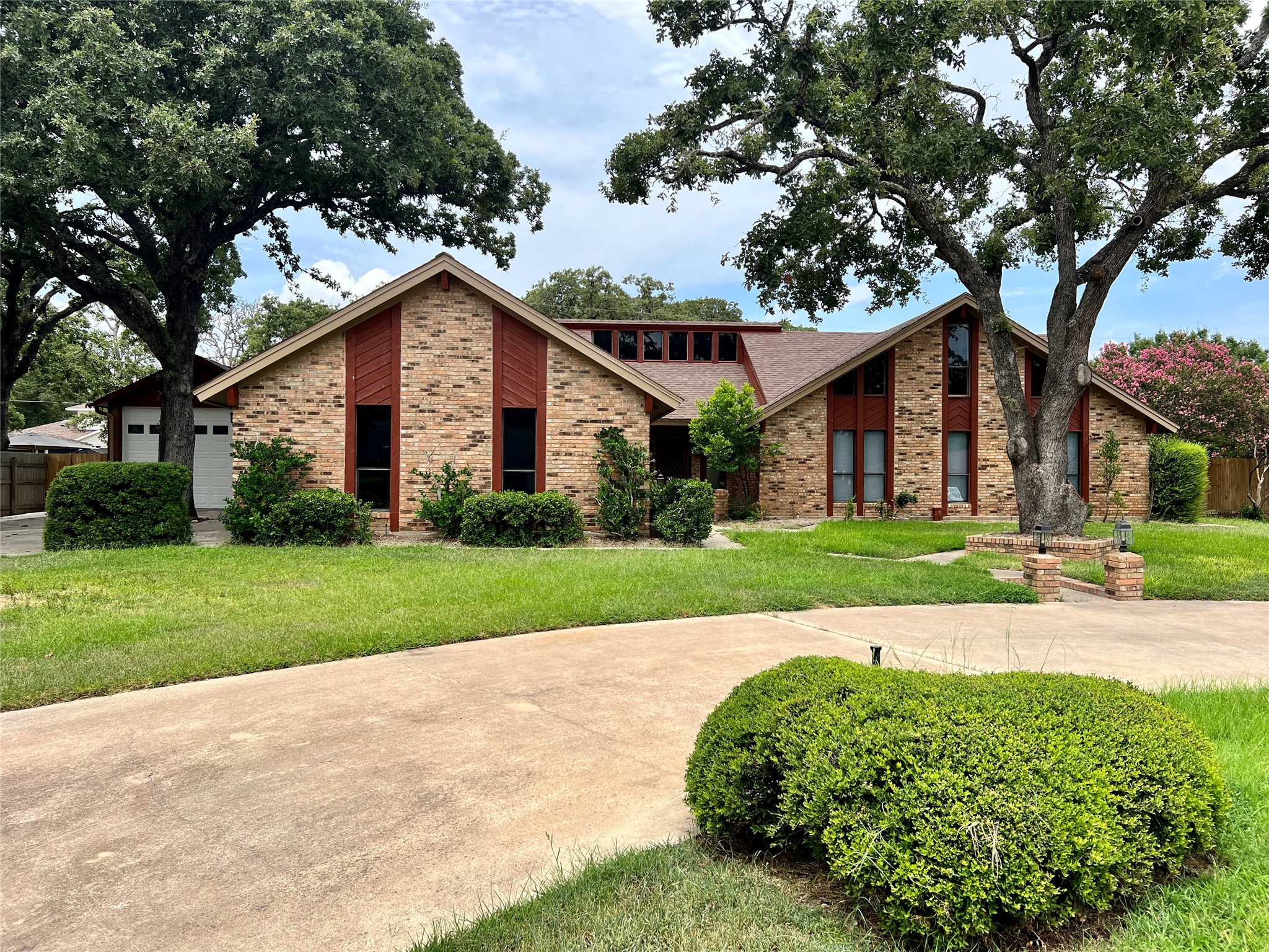 1602 Yokley Road Rockdale, TX 76567 - Photo 31 of 40 a front view of a house with a yard