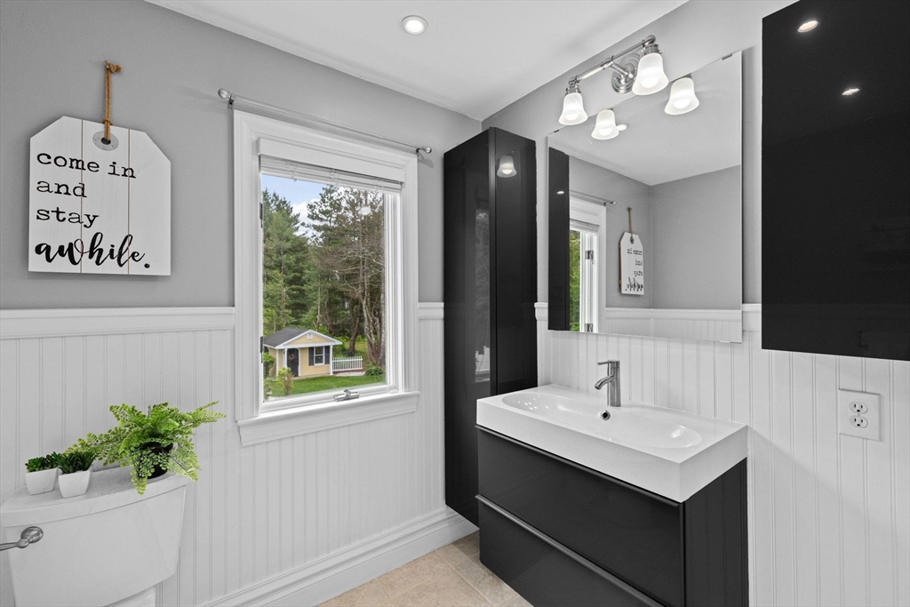 40 Thomas Road Berkley, MA 02779 - Photo 28 of 42 Gallery Image 28