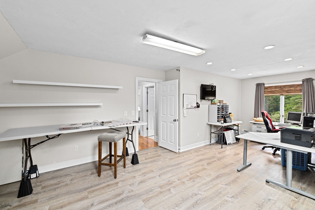 40 Thomas Road Berkley, MA 02779 - Photo 31 of 42 Gallery Image 31
