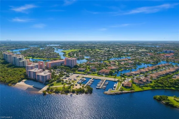 $4,500 | 14817 Laguna Drive, Unit 203, Fort Myers, FL 33908