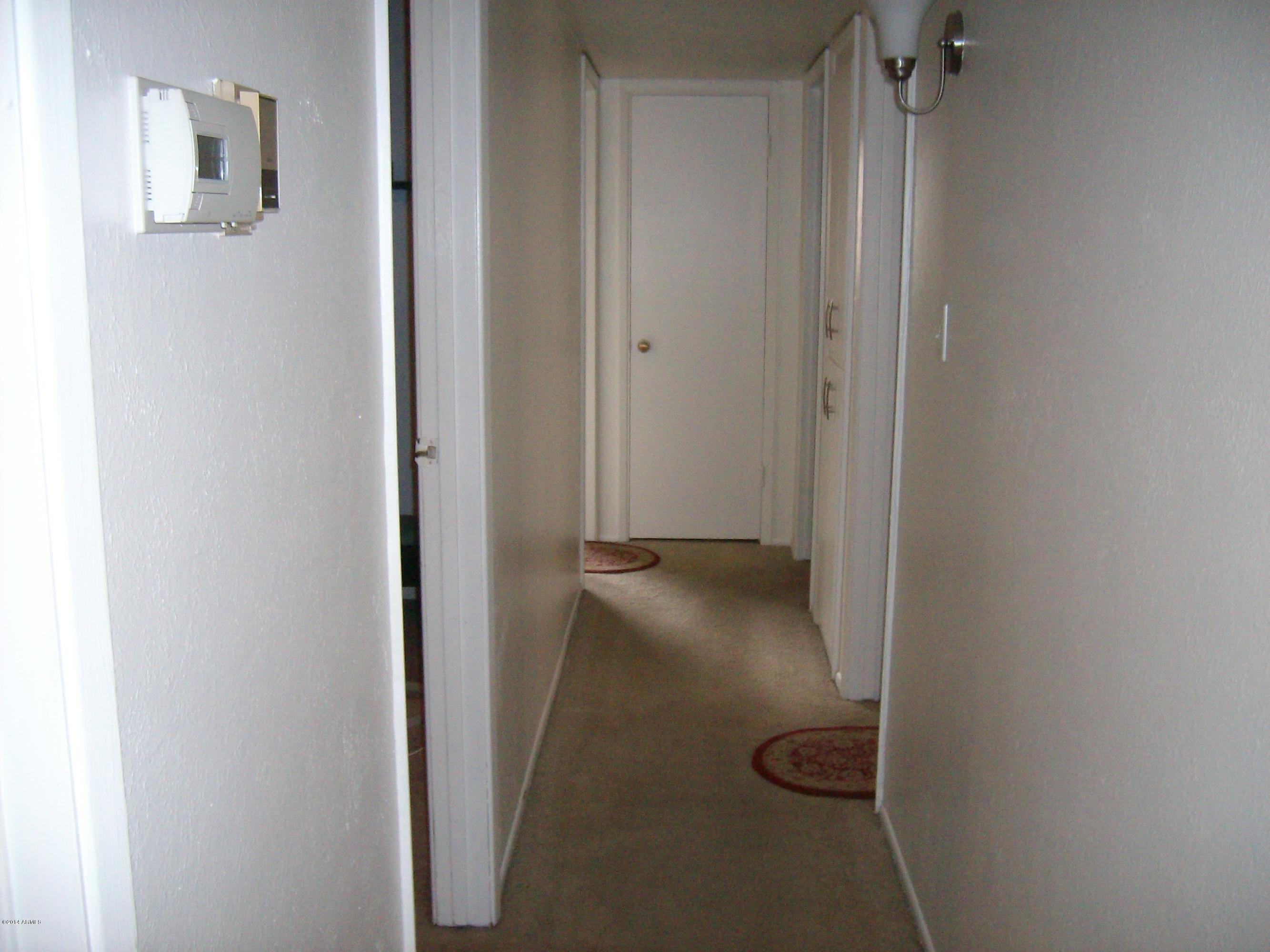 3830 West Bethany Home Road Phoenix, AZ 85019 - Photo 24 of 36 Hall