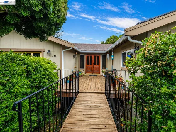 $749,000 | 16 Valley View Court, El Sobrante, CA 94803