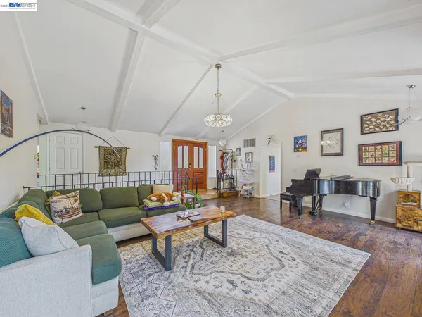 $749,000 | 16 Valley View Court, El Sobrante, CA 94803