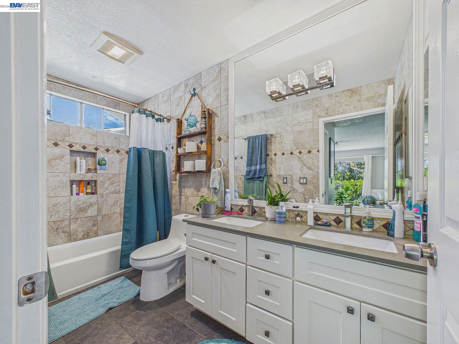 16 Valley View Court El Sobrante, CA 94803 - Photo 30 of 60