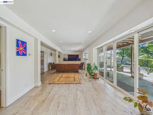 $749,000 | 16 Valley View Court, El Sobrante, CA 94803