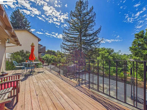 $749,000 | 16 Valley View Court, El Sobrante, CA 94803