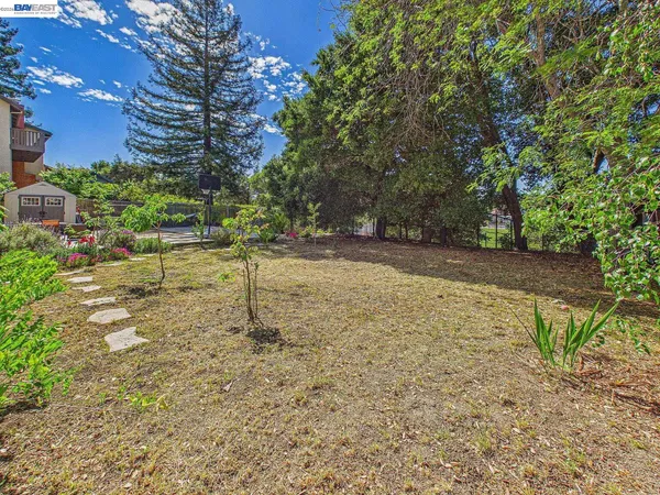 $749,000 | 16 Valley View Court, El Sobrante, CA 94803