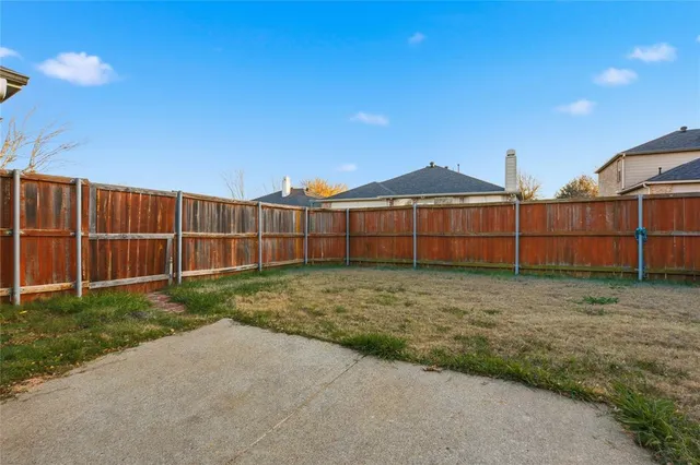 $2,500 | 728 Dandelion Drive, Mesquite, TX 75149