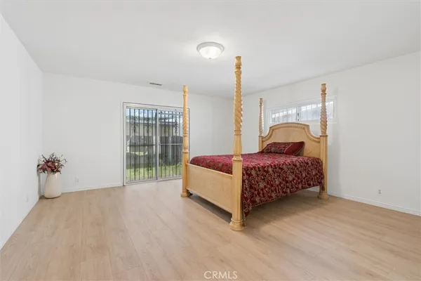 $840,000 | 1922 West 84th Street, Los Angeles, CA 90047
