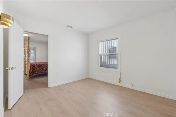 $840,000 | 1922 West 84th Street, Los Angeles, CA 90047