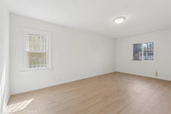 $840,000 | 1922 West 84th Street, Los Angeles, CA 90047