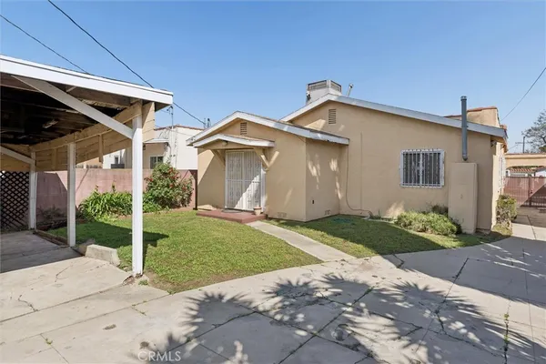 $840,000 | 1922 West 84th Street, Los Angeles, CA 90047