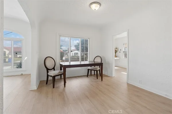 $840,000 | 1922 West 84th Street, Los Angeles, CA 90047