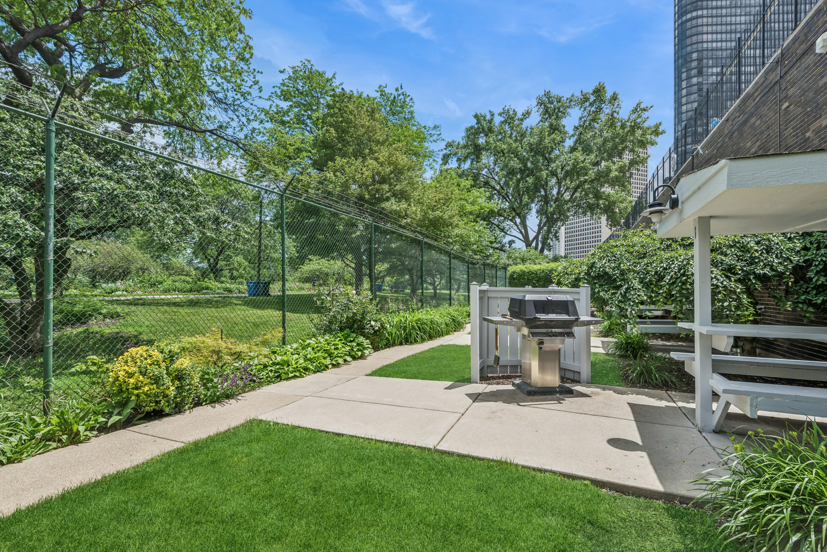 5455 North Sheridan Road, Unit 2803 Chicago, IL 60640 - Photo 19 of 23