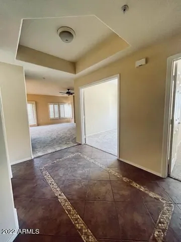 a view of entryway with window