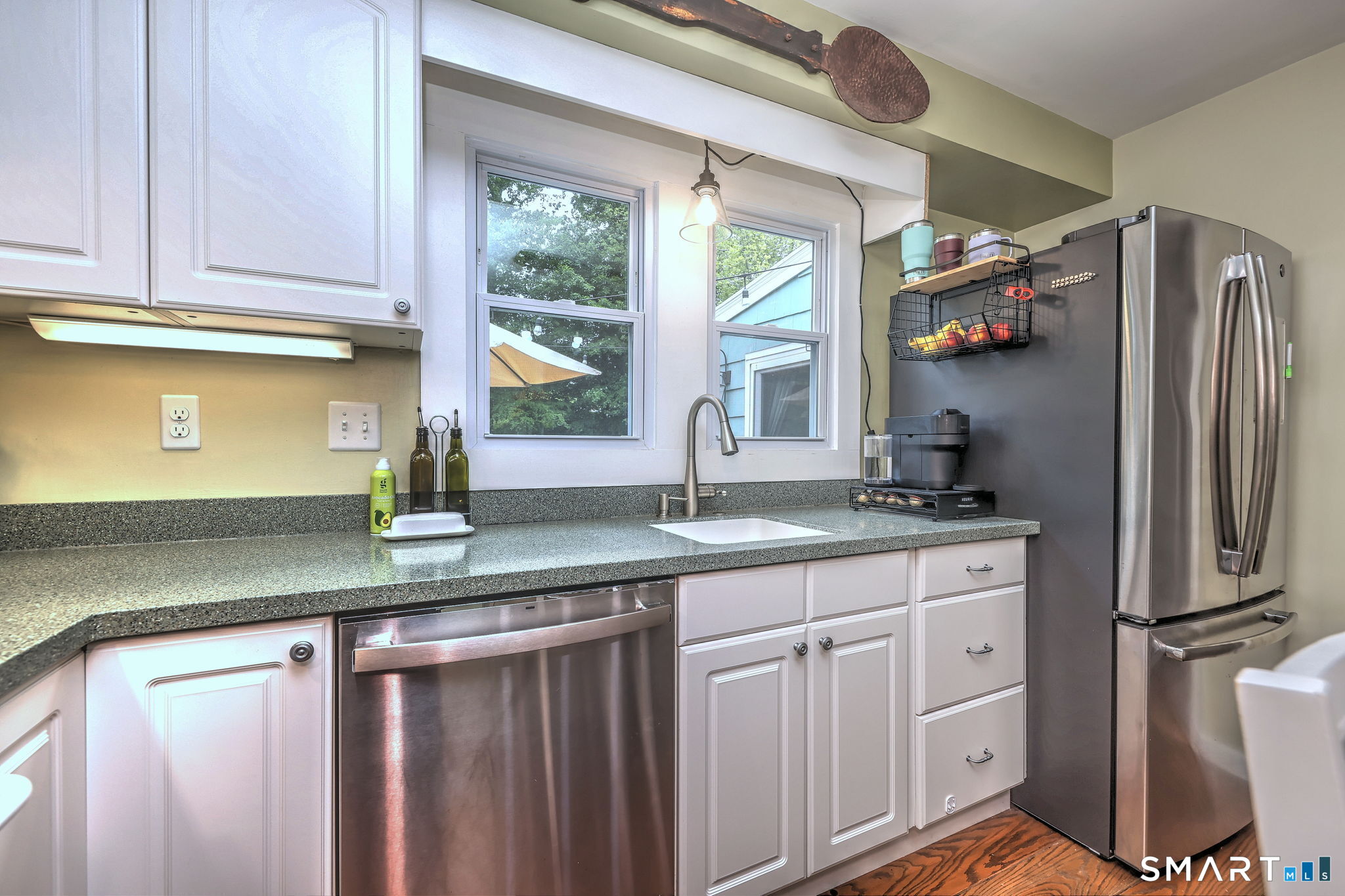 78 Blackhouse Road Trumbull, CT 06611 - Photo 19 of 37
