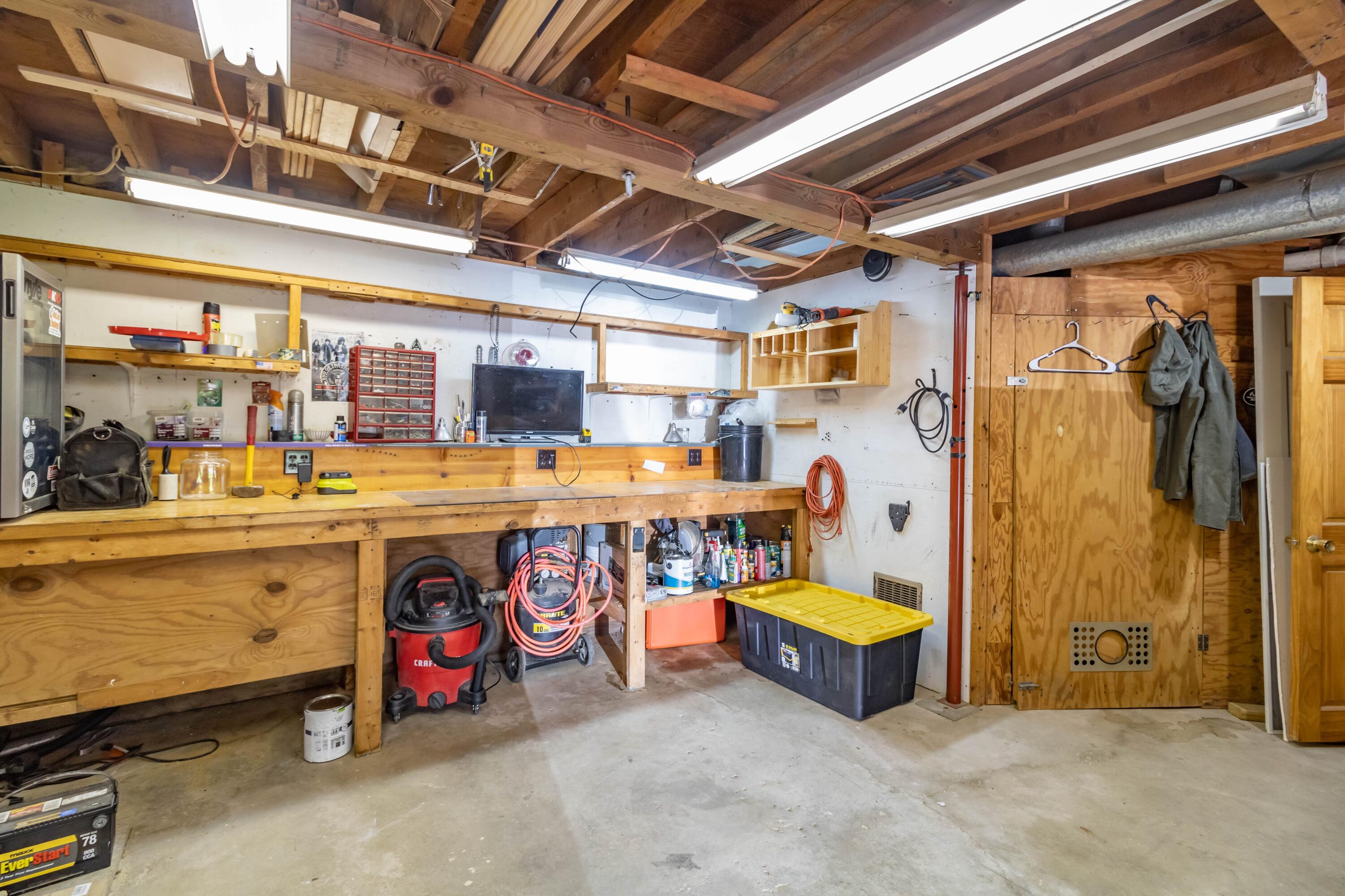 572 Swetts Pond Road Orrington, ME 04474 - Photo 35 of 42 572 Swetts Pond Road Interiors-20