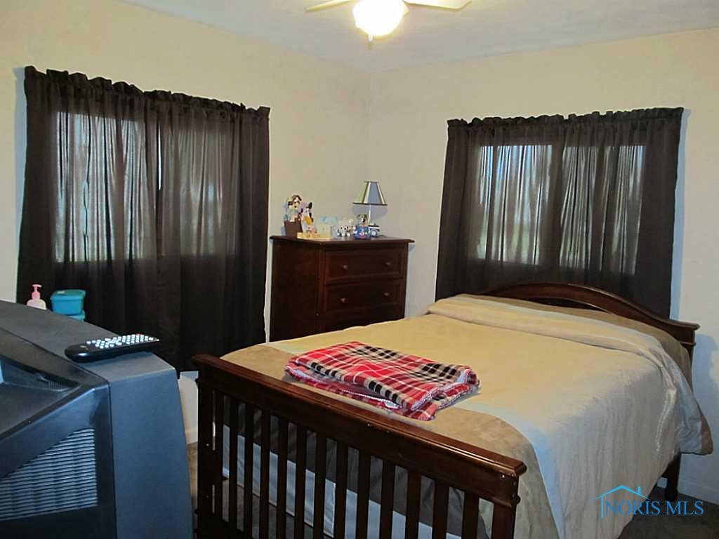 1175 Craig Road Maumee, OH 43537 - Photo 6 of 10 Bedroom.